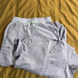 Limited edition Lavender FIGS set- S top, M bottom